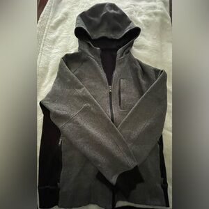 Men’s Lululemon zip up hoodie mint condition size XL